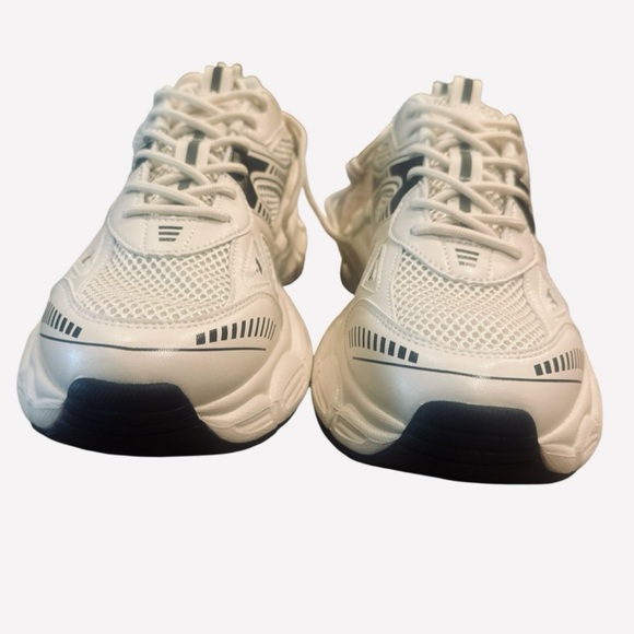 Burness Chunky Sneaker Size 11 Off White Black Lace Up Comfort Insole Athleisure - Picture 5 of 14